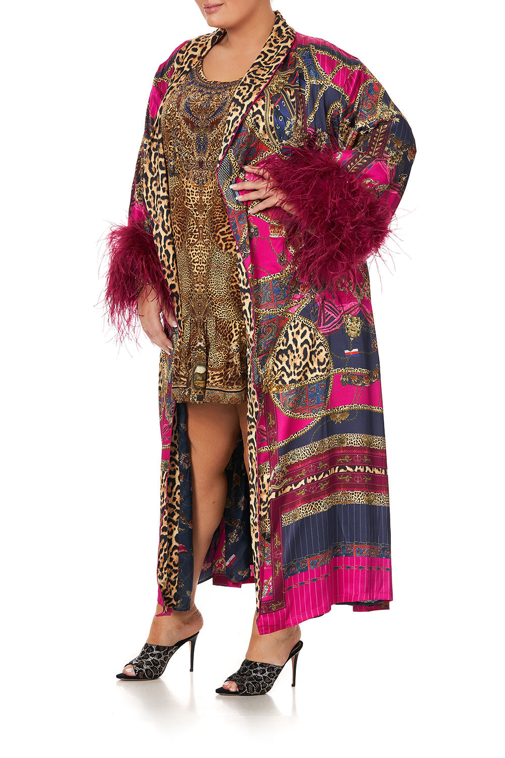 LONG ROBE WITH FLARED SLEEVE DINING HALL DARLING