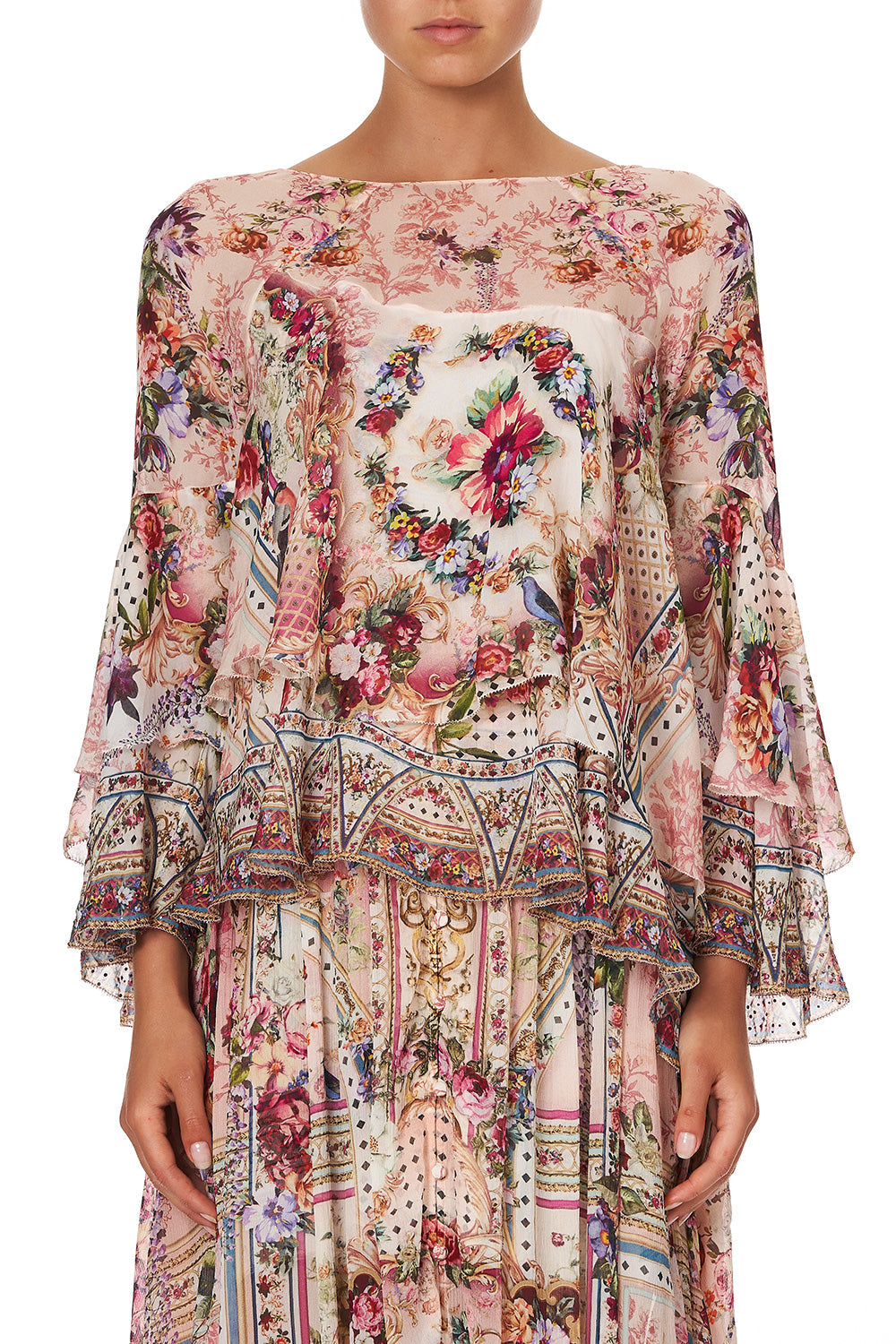 FLARED LAYERED BLOUSE SUMMONED BY A ROSE