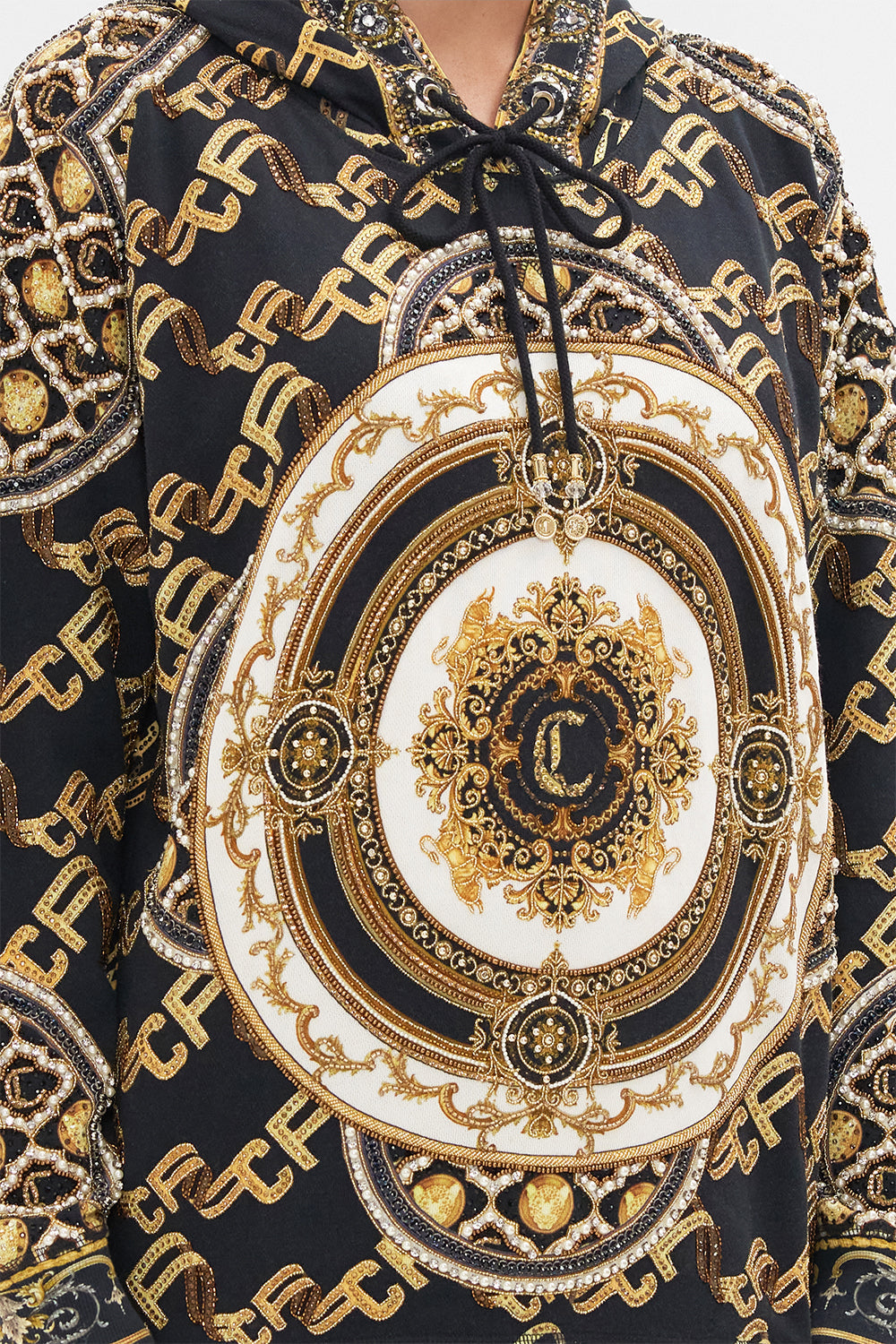 HOODY WITH POCKETS TETHER ME NOT