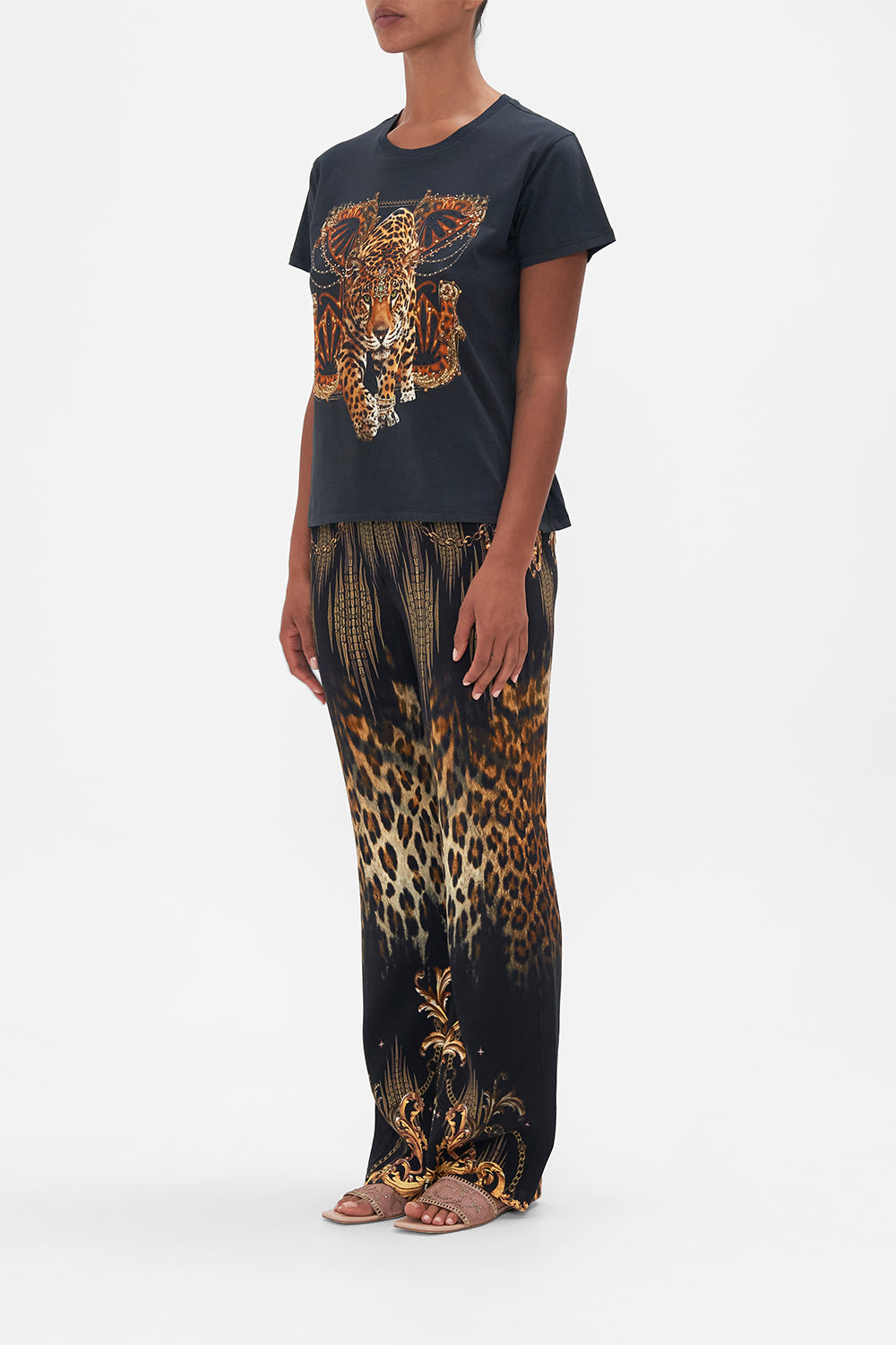 EASY TEE - BLACK JUNGLE DREAMING