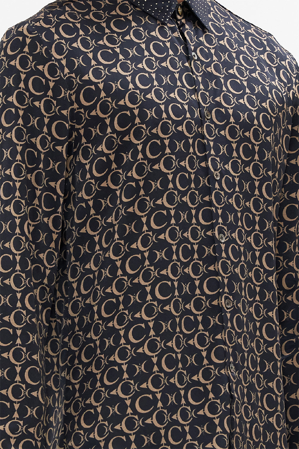 COLLARED LONG SLEEVE SHIRT A NIGHT AT THE OPERA