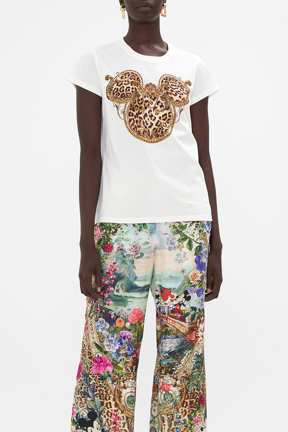 SLIM FIT ROUND NECK T-SHIRT MICKEY TAKES A TRIP