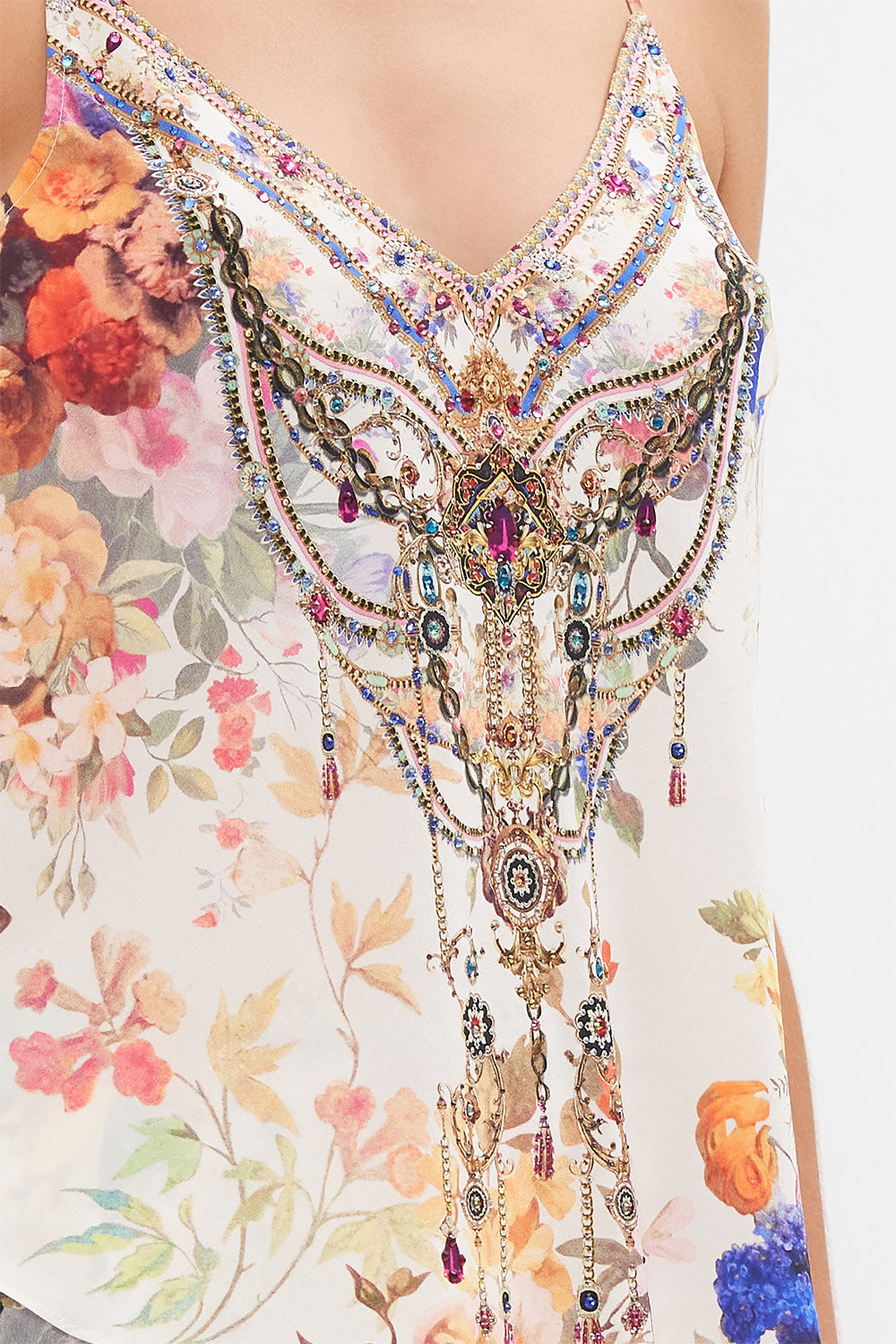 V-NECK BIAS CAMI FRIENDS WITH FRESCOS