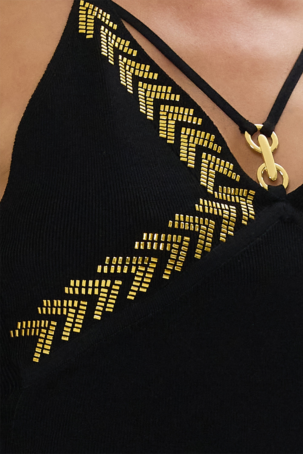 FITTED KNIT TOP WITH HARDWARE CALL ME CLEOPATRA