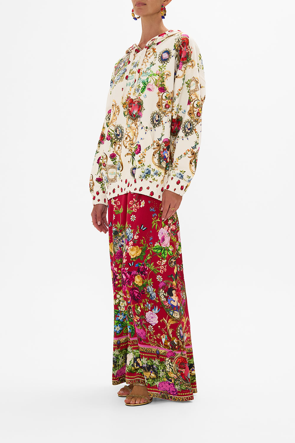 Disney CAMILLA hoodie in Just One Bite Snow White print