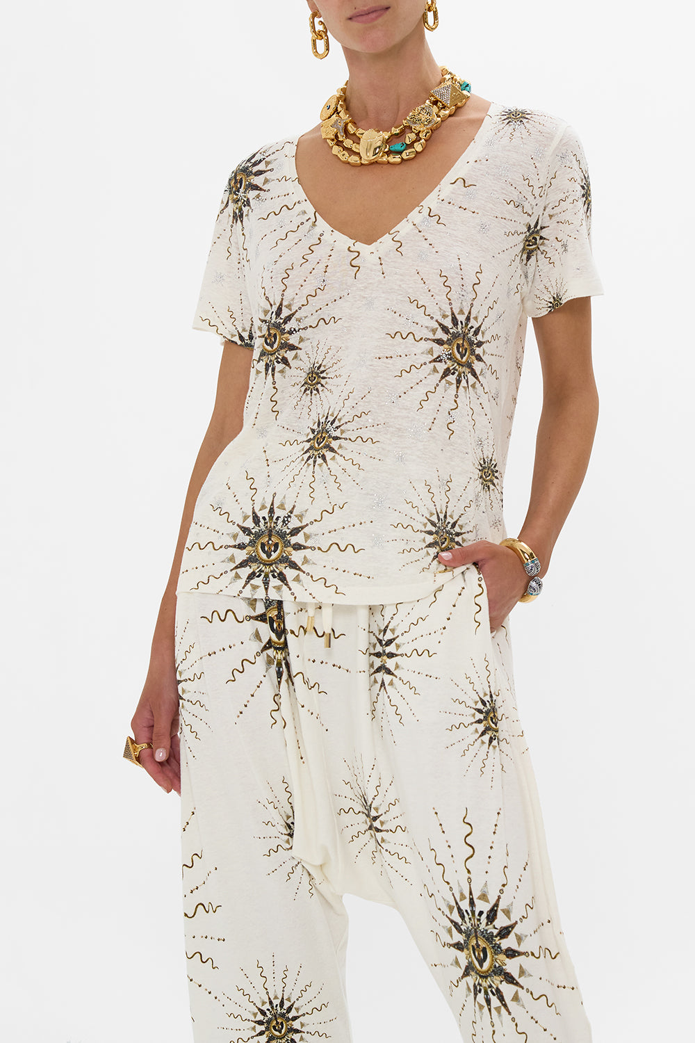 RELAXED V-NECK TEE GODDESS ENERGY