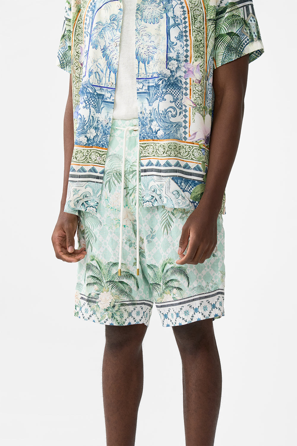 MID LENGTH WALK SHORT JARDIM PARTY