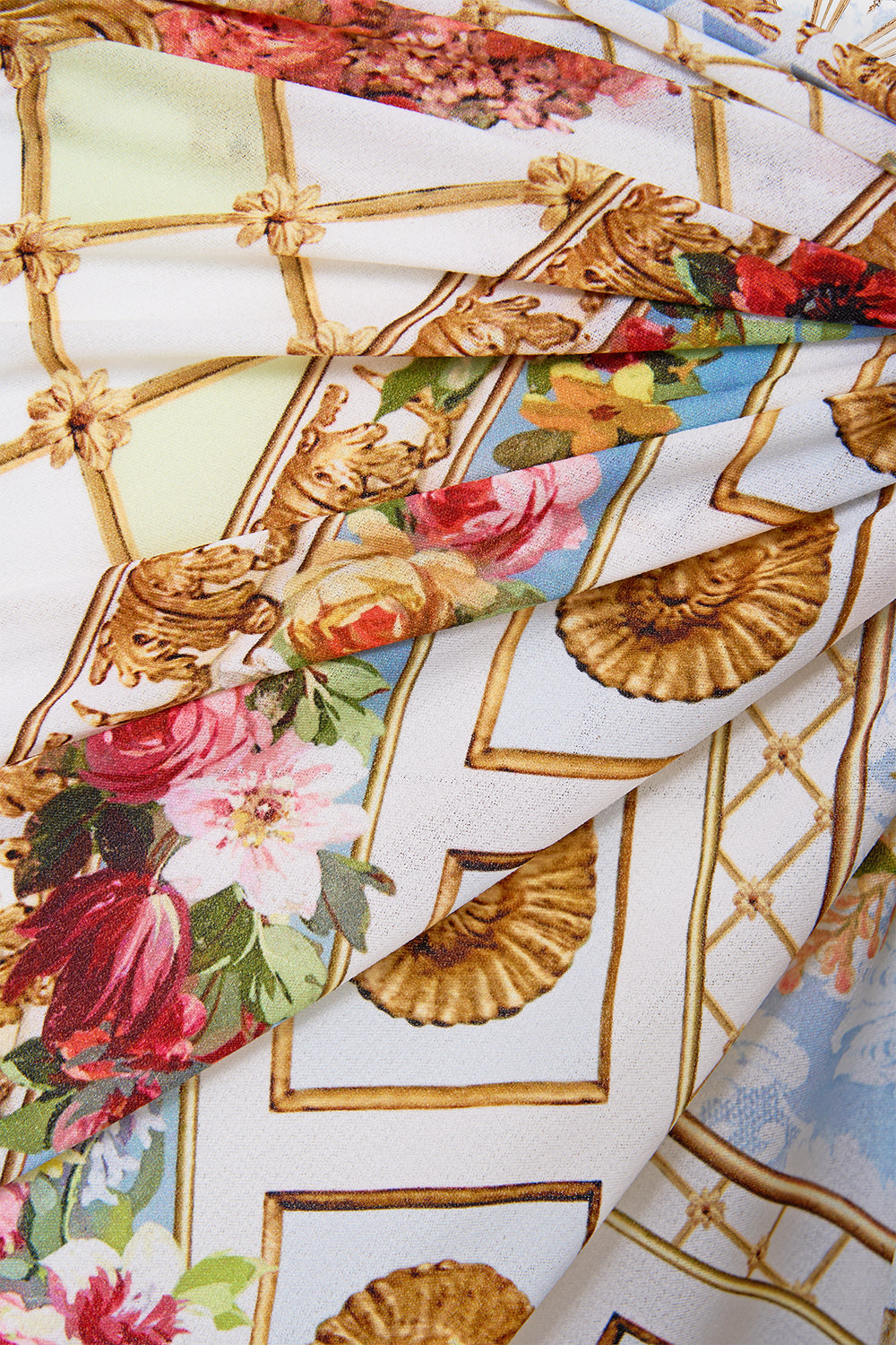 LONG SARONG THRONE GAMES