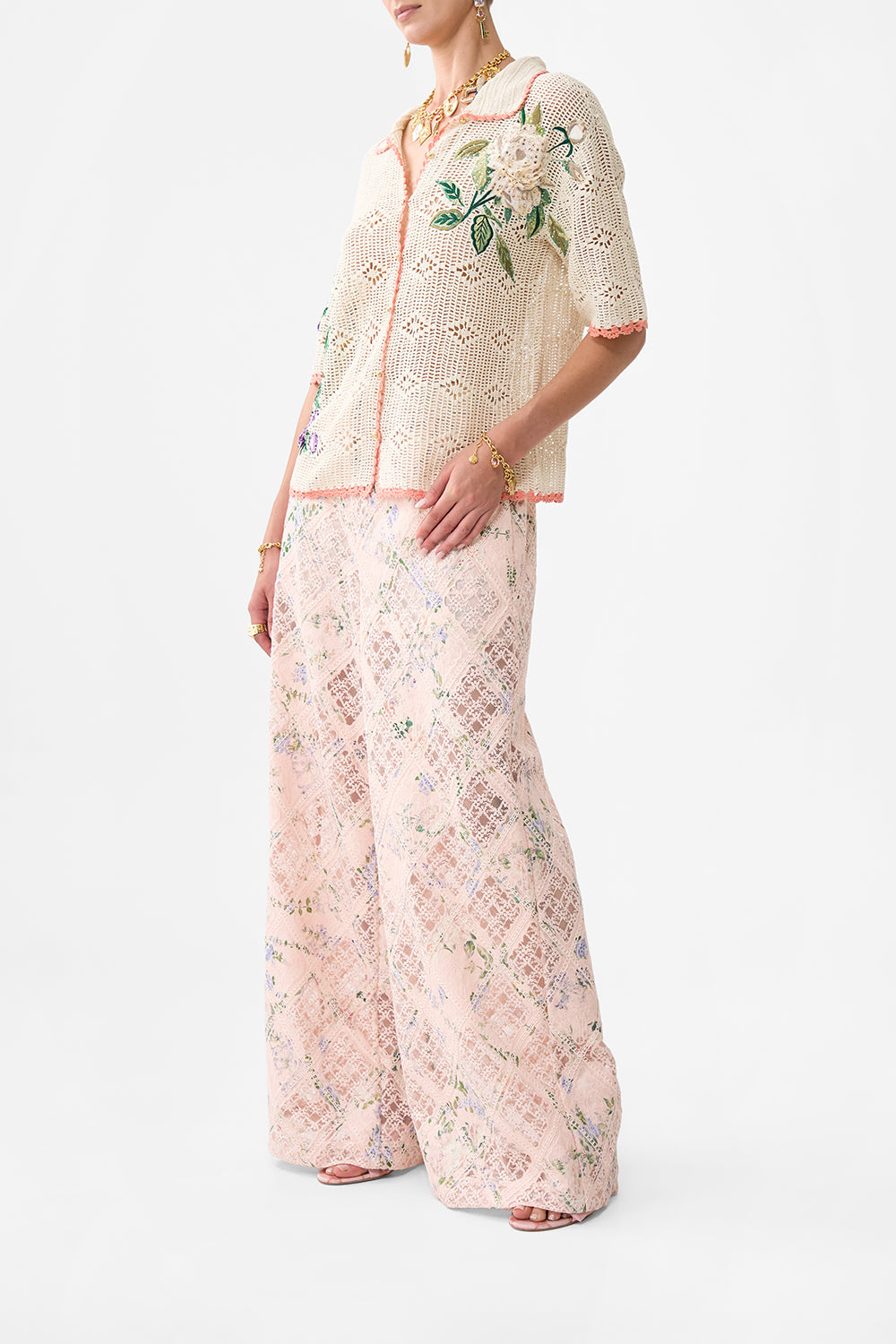 CLASSIC SHIRT- CROCHET ARCHES OF AMOR