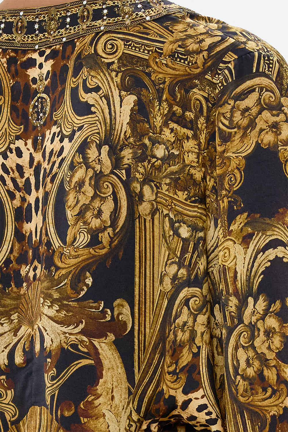 SHORT KIMONO WRAP ERA OF EMPIRES