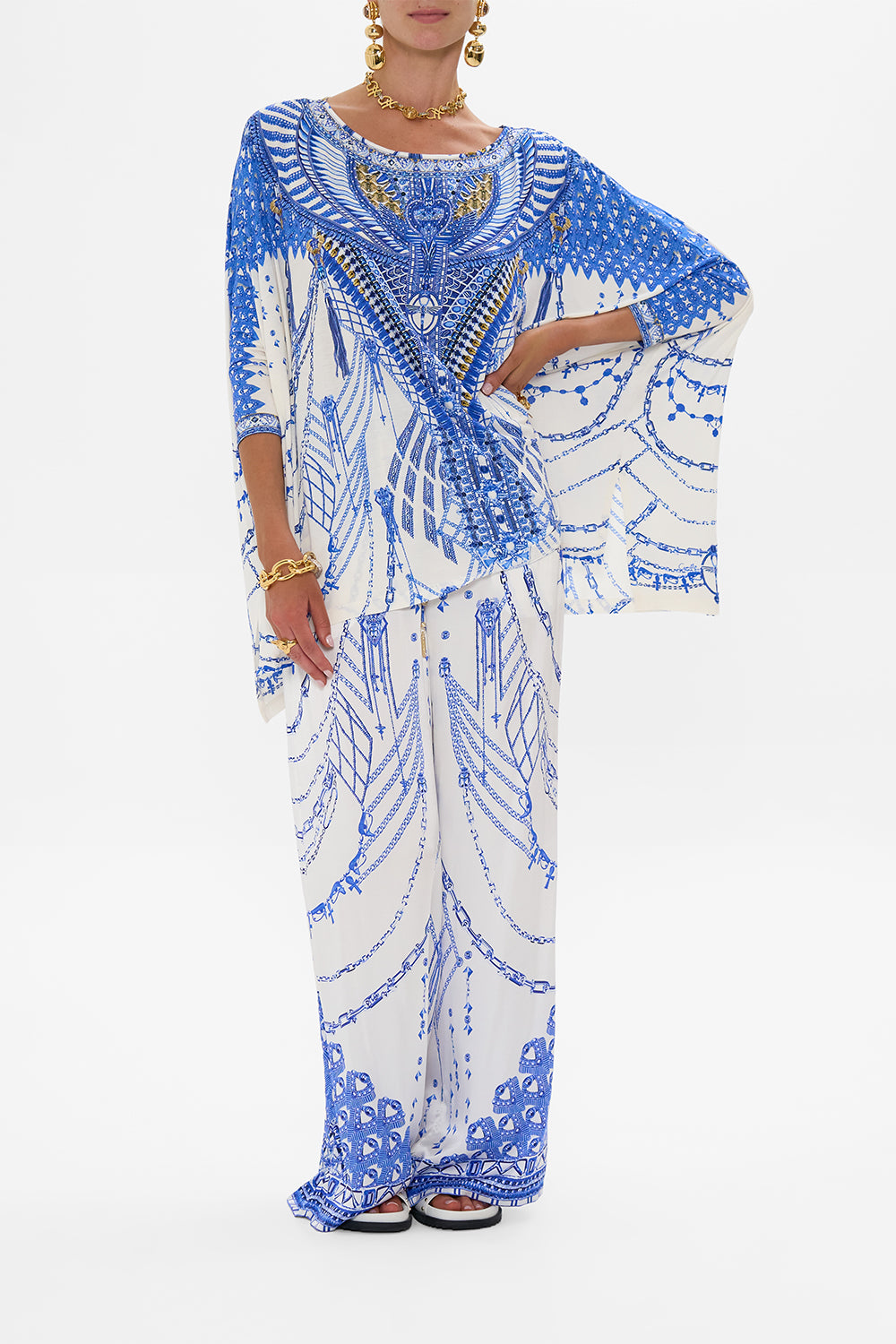 SCOOP NECK SLOUCH TEE DANCING WITH DAYLIGHT