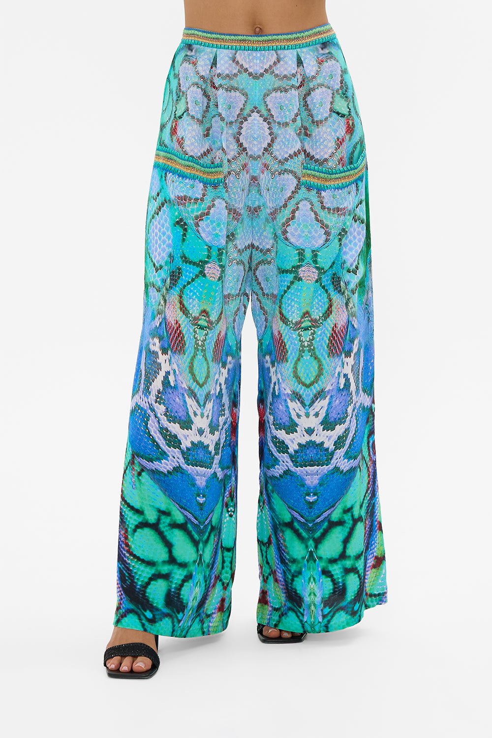 WIDE LEG TROUSER WITH FRONT POCKETS LAND OF WONDER