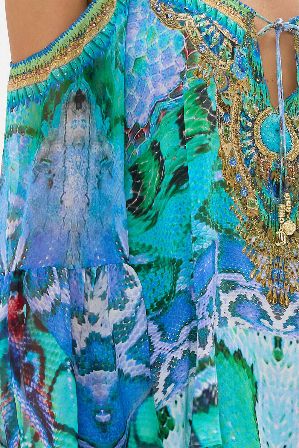 DROP SHOULDER TOP LAND OF WONDER