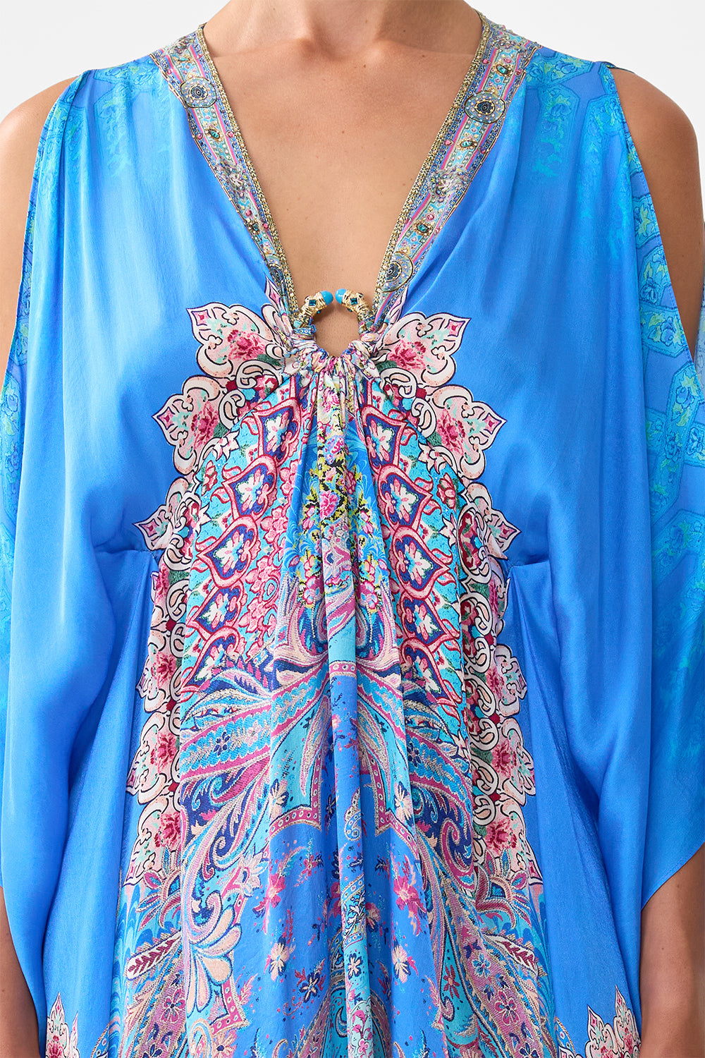 SHORT KAFTAN WITH HARDWARE FOOTSTEPS IN FOLKLORE