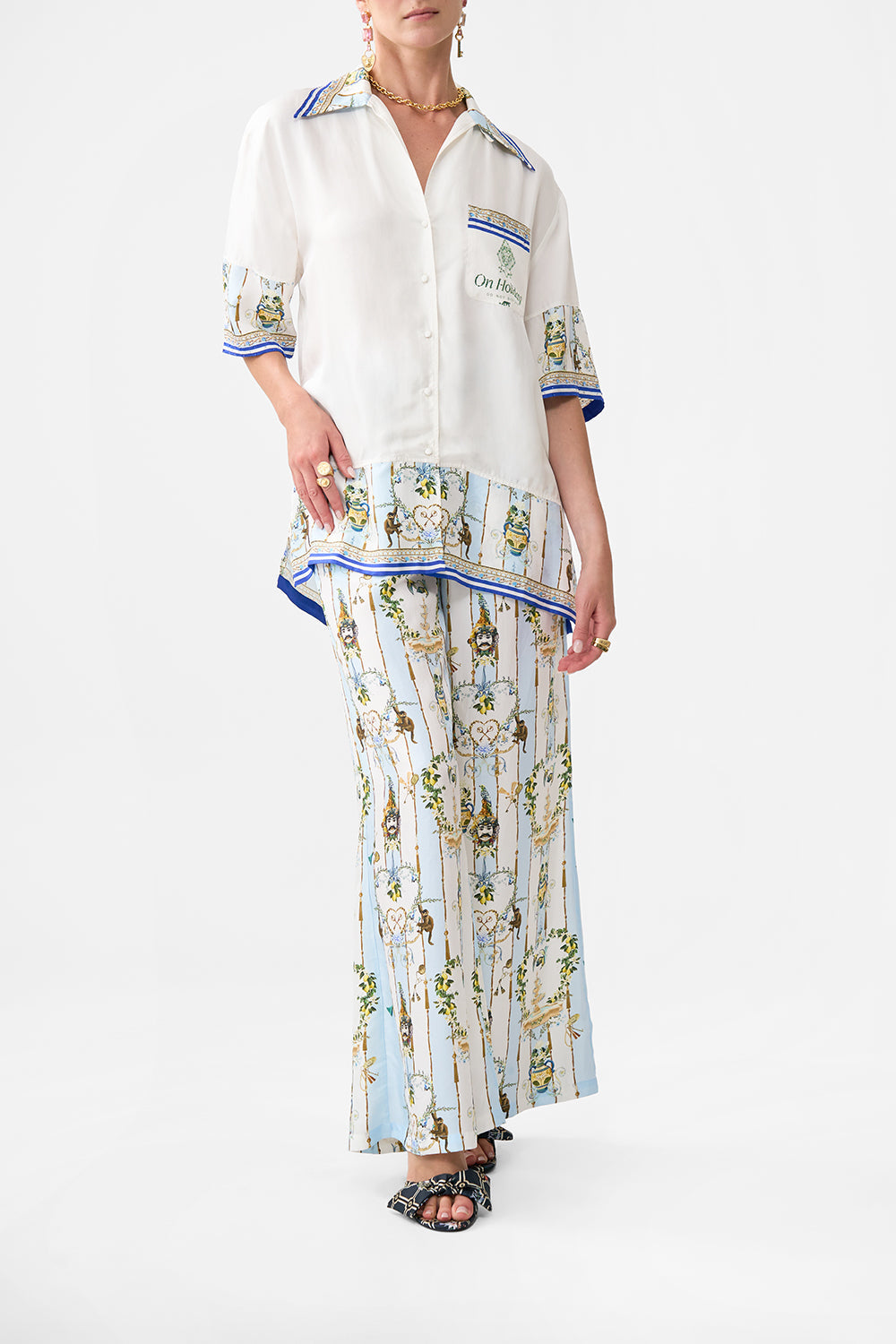 OVERSIZED SHIRT WITH POCKET VENUS ON A VESPA