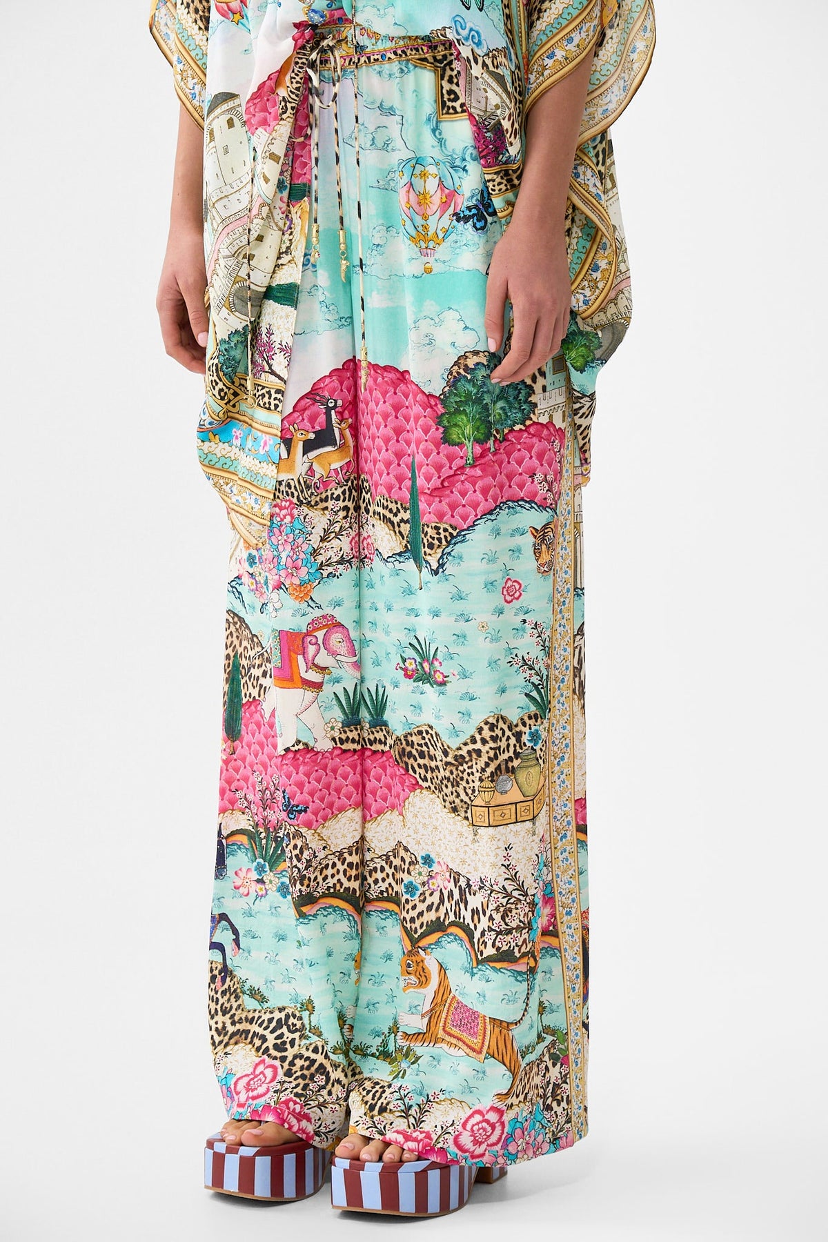 STRAIGHT LEG PANT MINIATURE MOMENTS