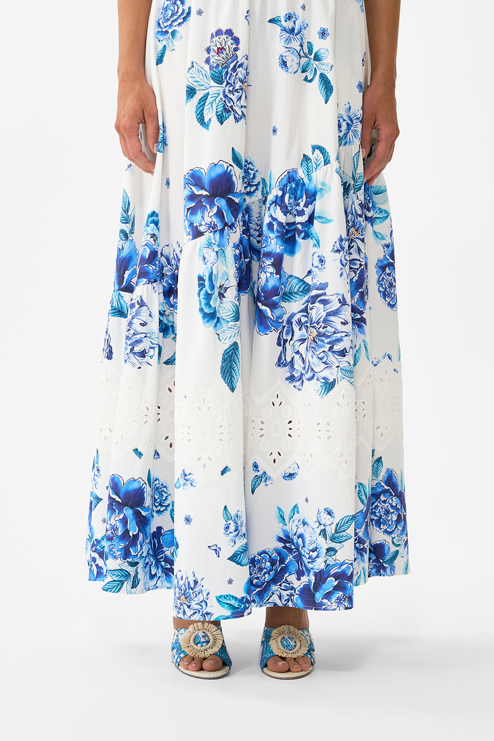 SKIRT WITH SHAPED SEAM A CERAMIC GARDEN