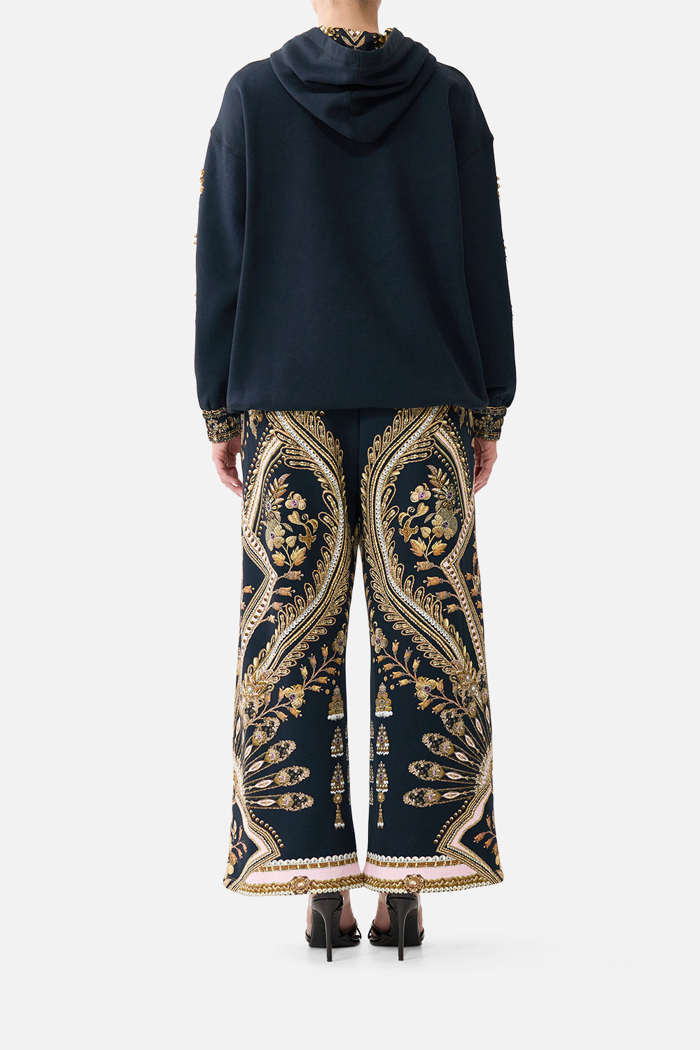HOODIE WITH POCKETS TAURUS RISING