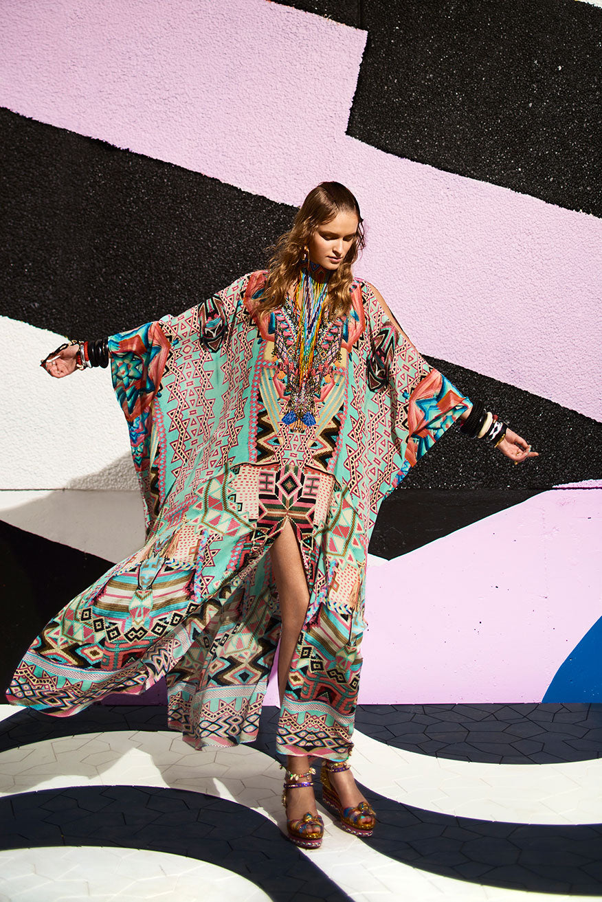 MOCHILLA CHILLER SLIT FRONT & SLEEVE KAFTAN