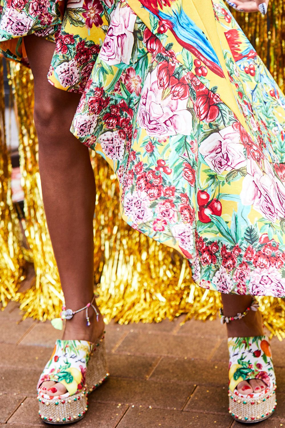 LOVE BIRDS ASYMMETRIC FLOUNCE SKIRT