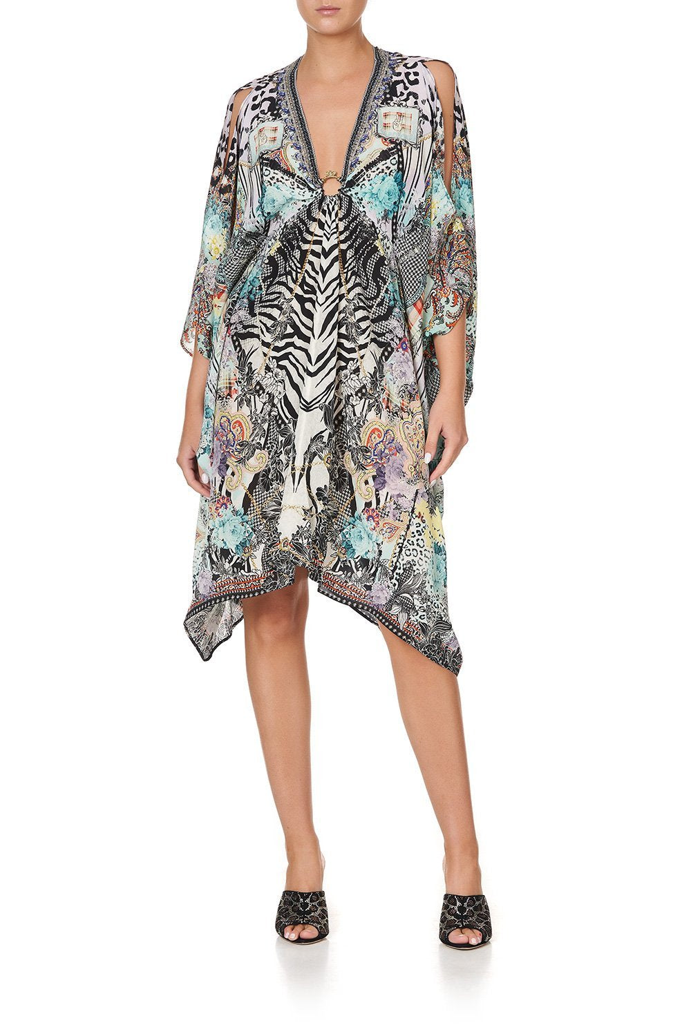 SHORT KAFTAN WITH HARDWARE THINK KINKS