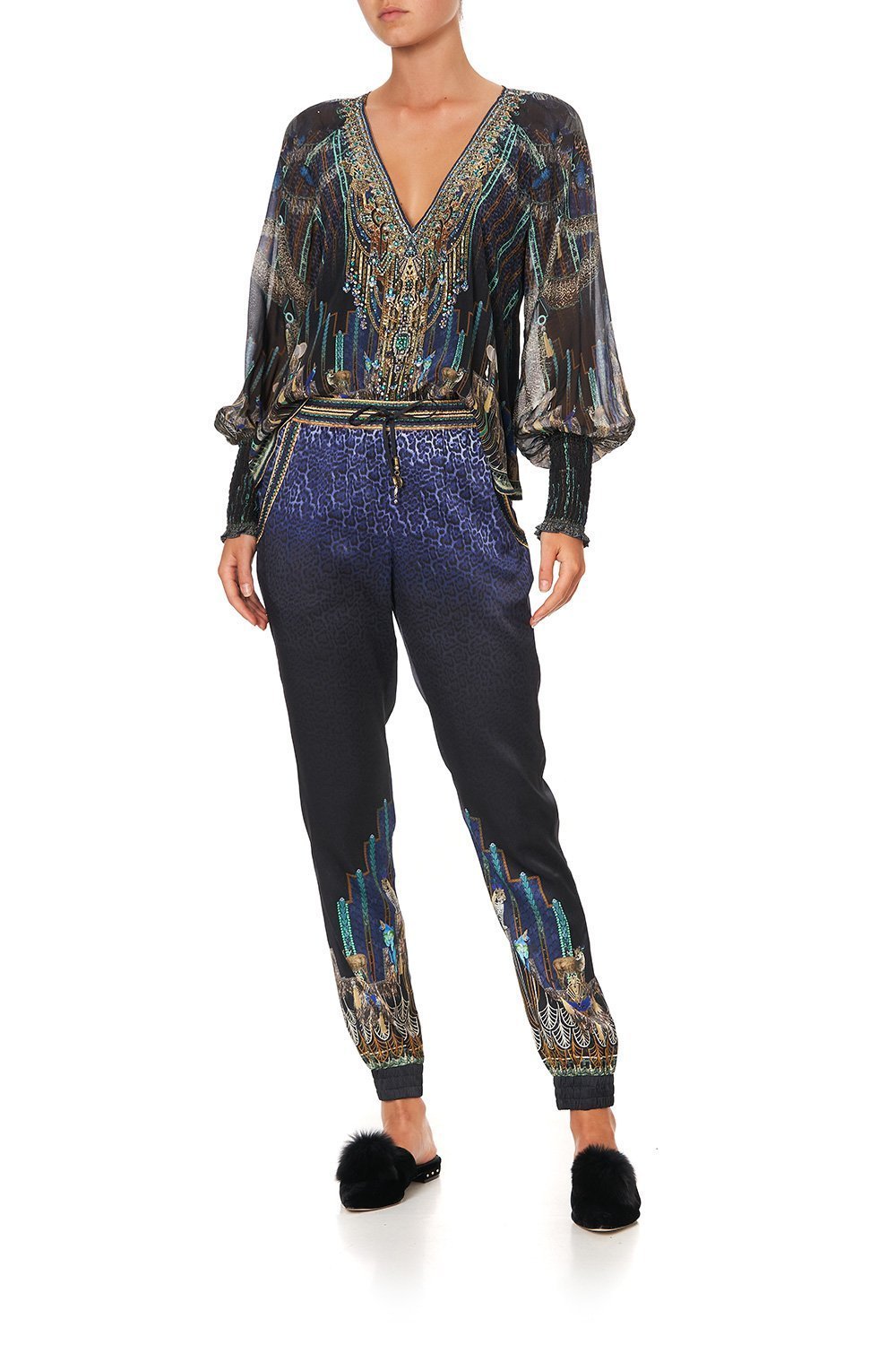 SHIRRED CUFF BLOUSE DRIPPING IN DECO