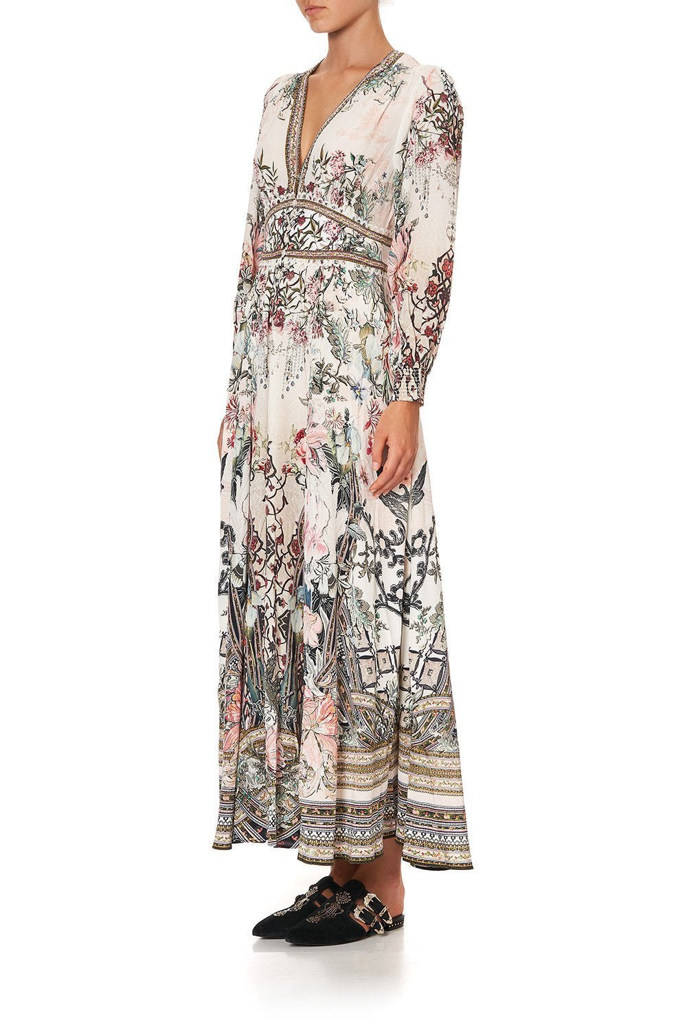 BUTTON DRESS WITH SHAPED WAISTBAND ROMANCE IS BORN