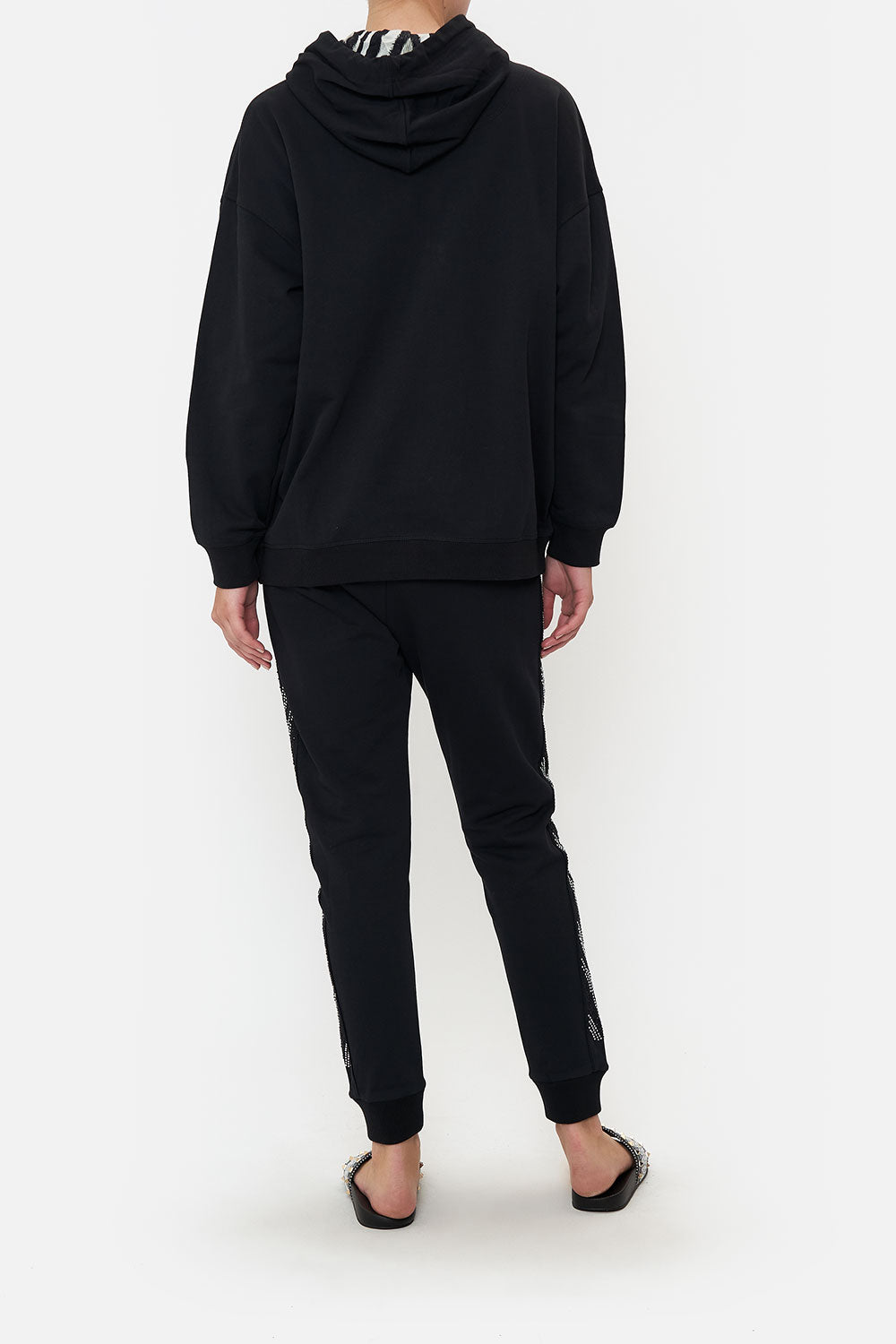 HOODY SWEATER WITH POCKETS KNIGHT OF THE WILD