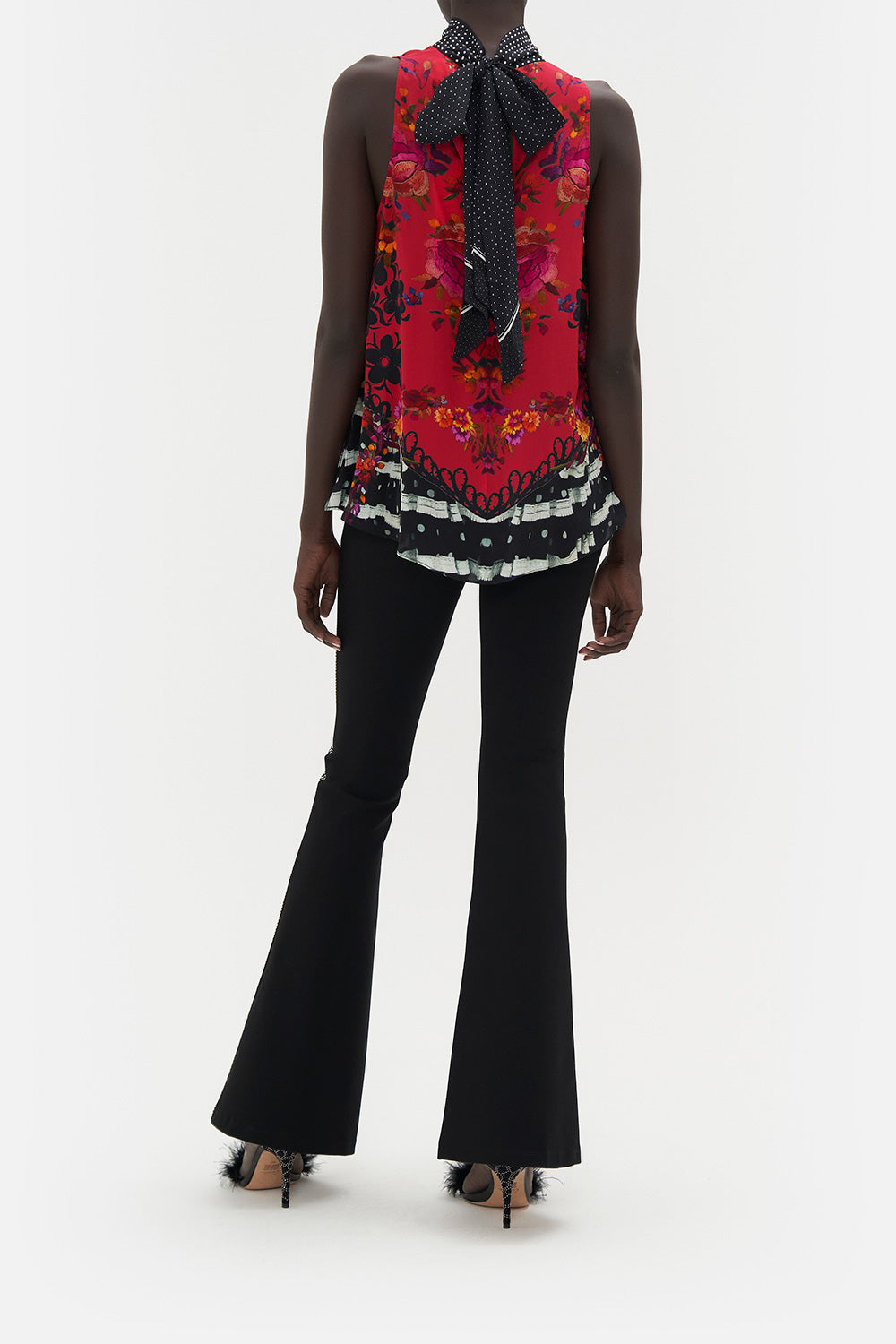 HIGH NECK TOP WITH BACK NECK TIE VIEW FROM THE VEIL