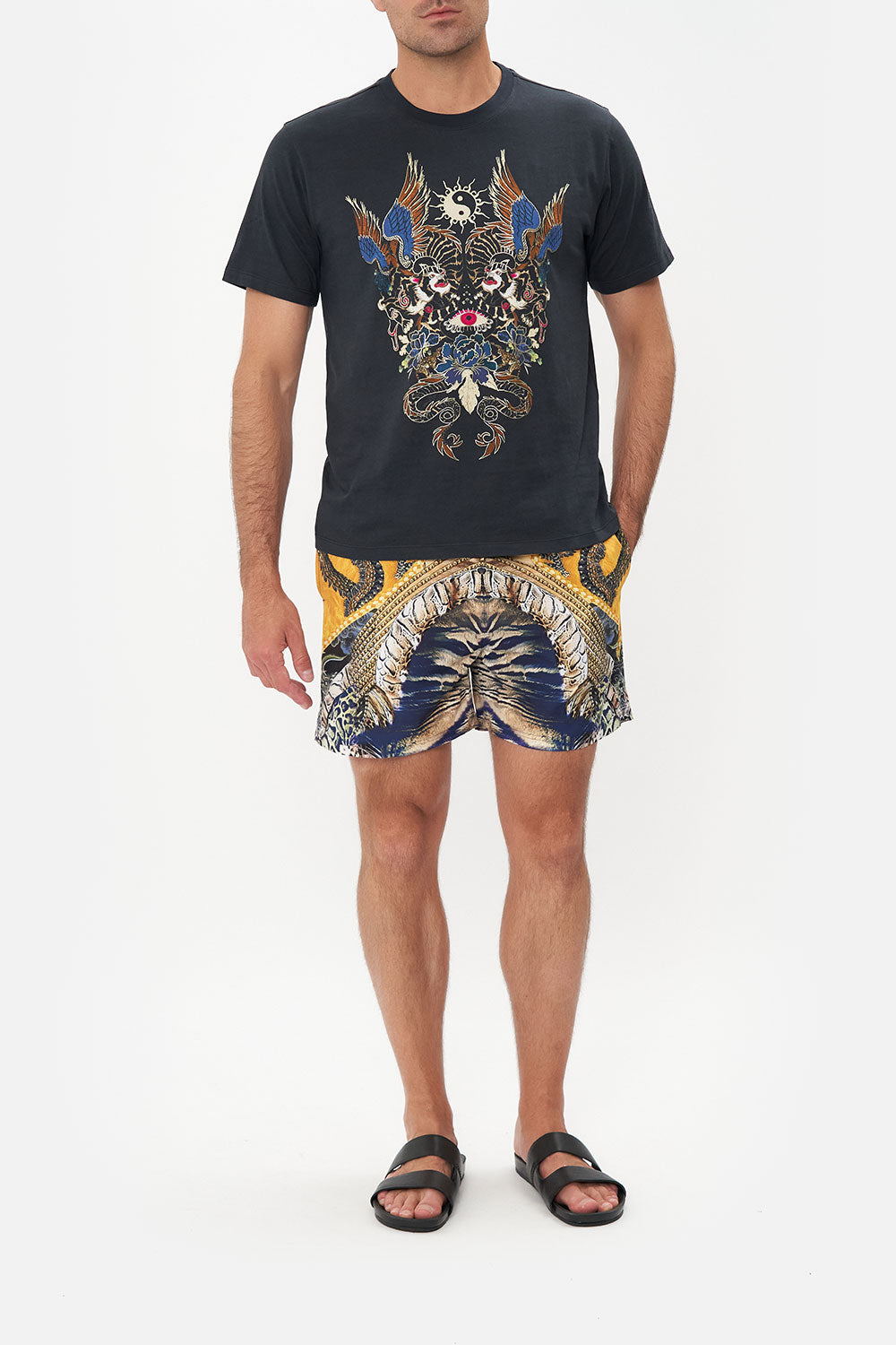 RELAXED FIT TEE DANCE OF THE DRAGON