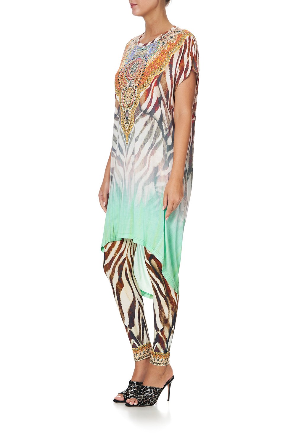 LONG SCOOP BACK HEM T-SHIRT SAVANNAH