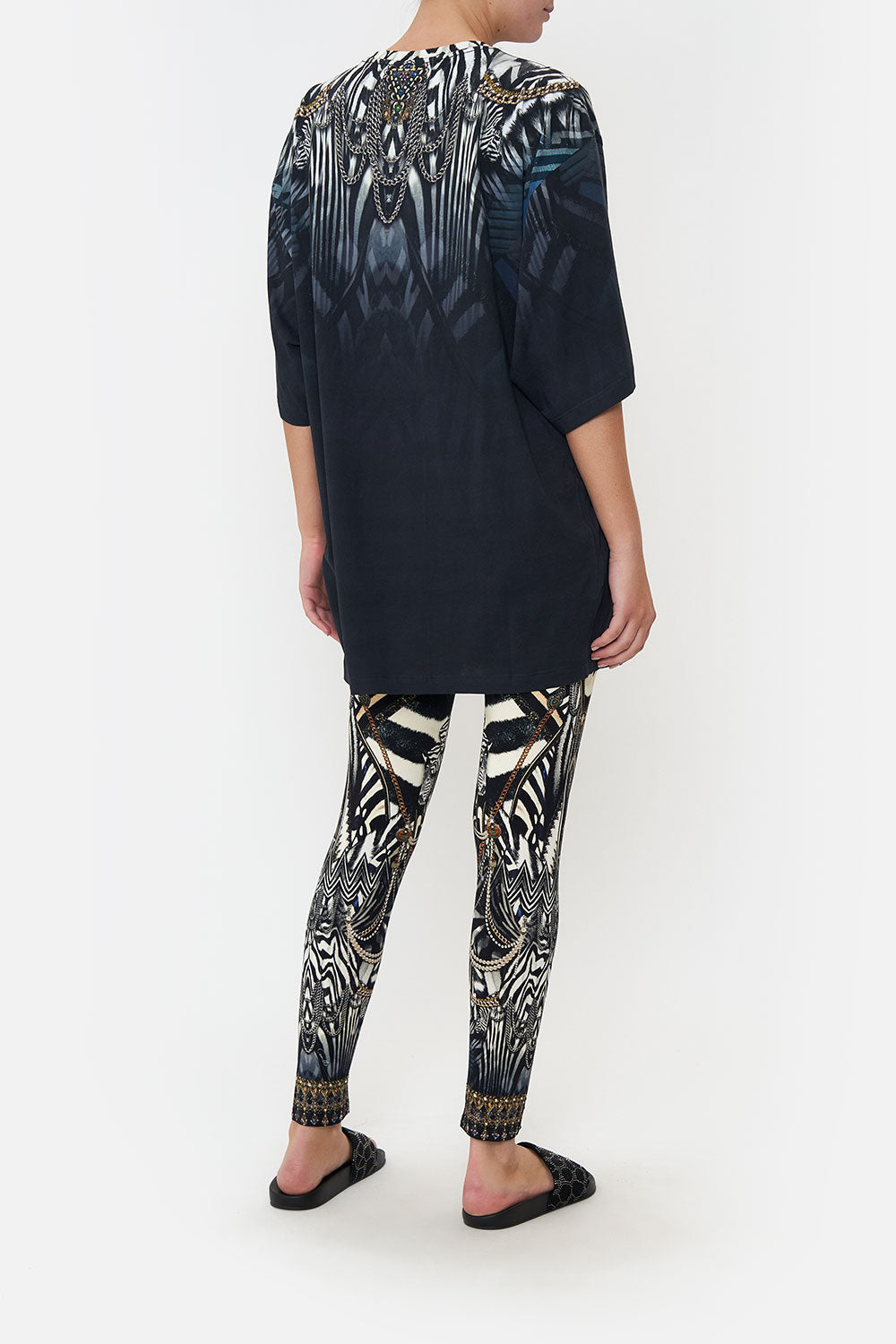 SUPER OVERSIZED TEE KNIGHT OF THE WILD