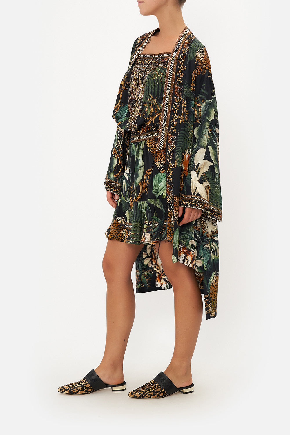 LAYERING WITH NECK BANDS EASY TIGER