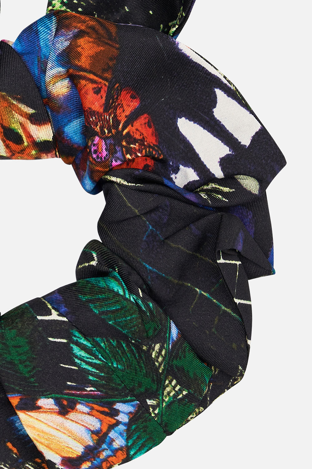 SCRUNCHIE FLUTTER BY