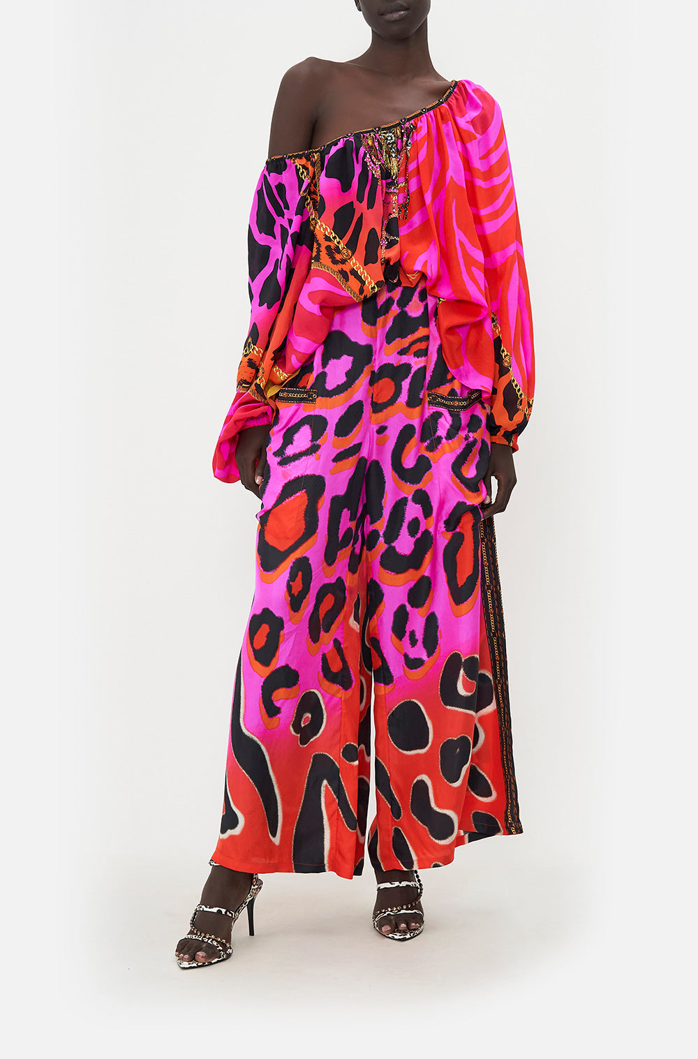 FLARED BLOUSON SLEEVE BLOUSE ALWAYS CHANGE YOUR SPOTS