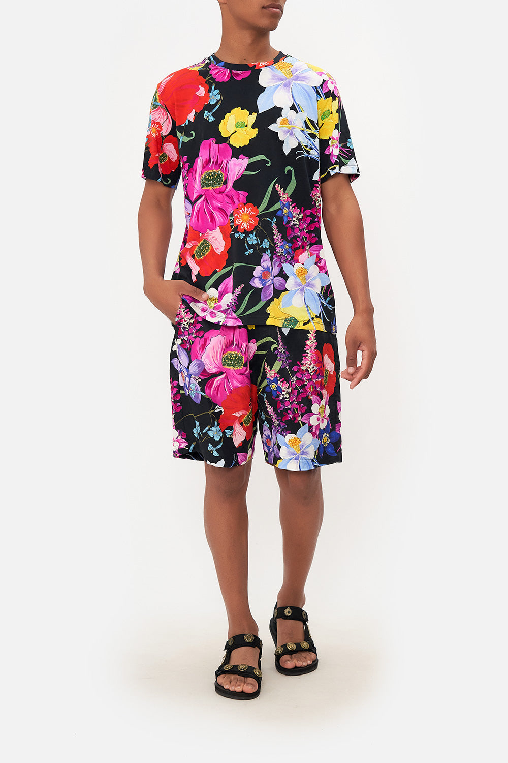 RELAXED FIT TEE AWAY WITH THE FAIRIES