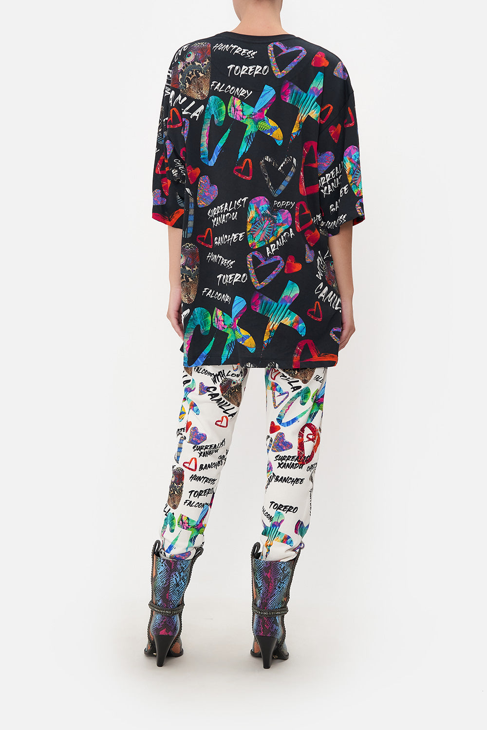 SUPER OVERSIZED TEE TAGGED UP