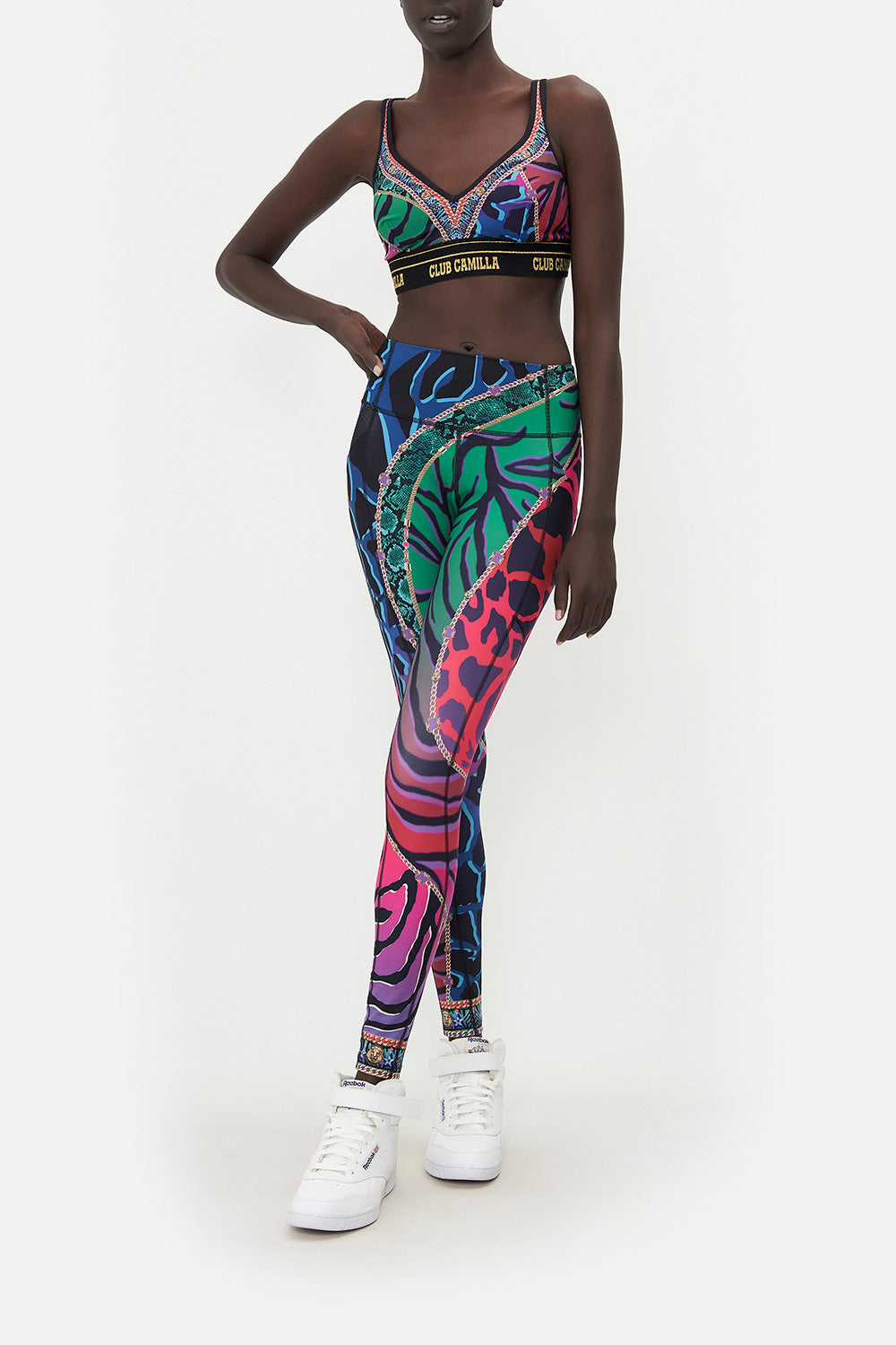 V-NECK ACTIVE CROP UNDER THE NEON SUN