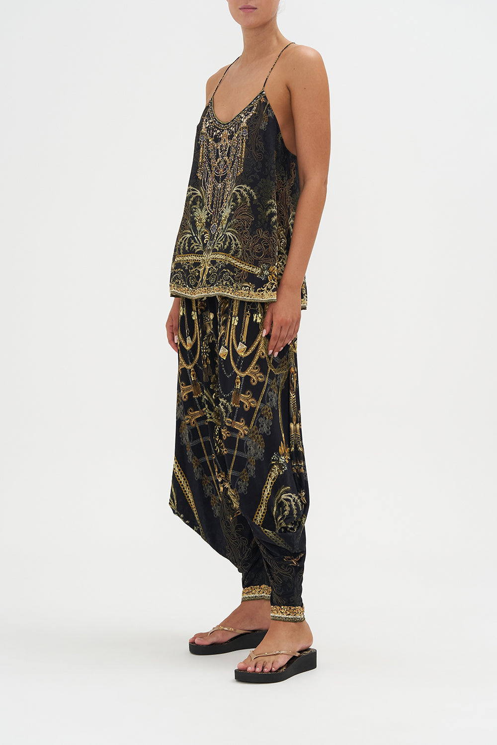 T BACK SHOESTRING TOP THE NIGHT IS NOIR