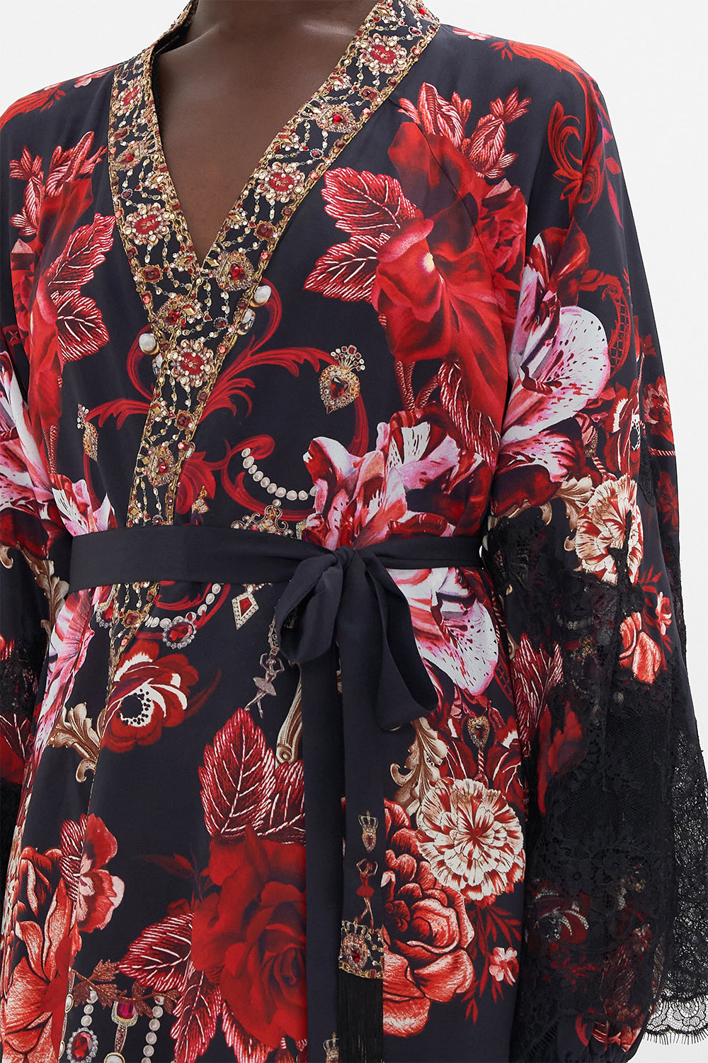 LAYER WITH LACE CONTRAST SLEEVES SISTERHOOD OF THE ROSE