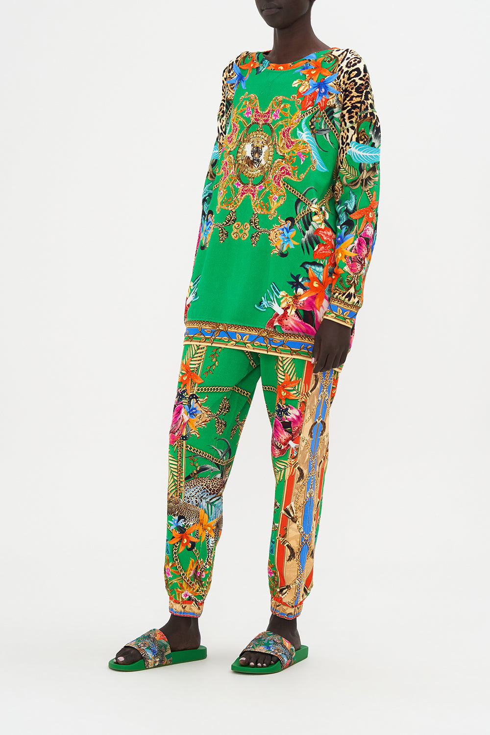 OVERSIZED SWEATER CURIOUS AND CURIOUSER