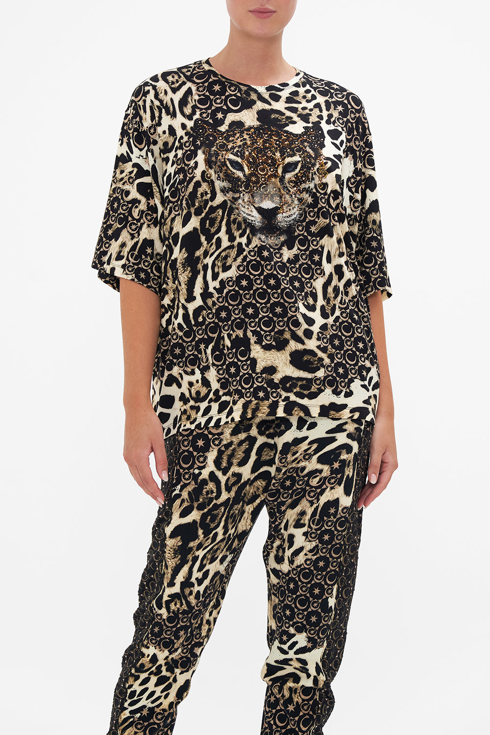 RELAXED BODY AND SLEEVE TEE WILDCAT SOIREE