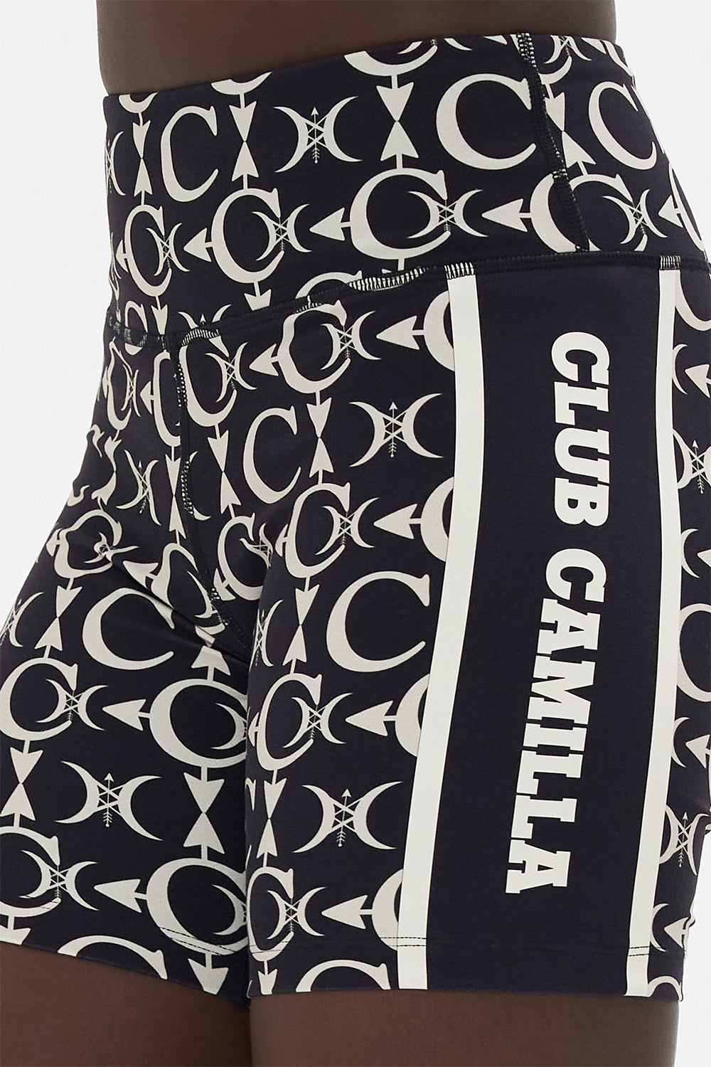 RUNNING BIKE SHORT LEOS SKY