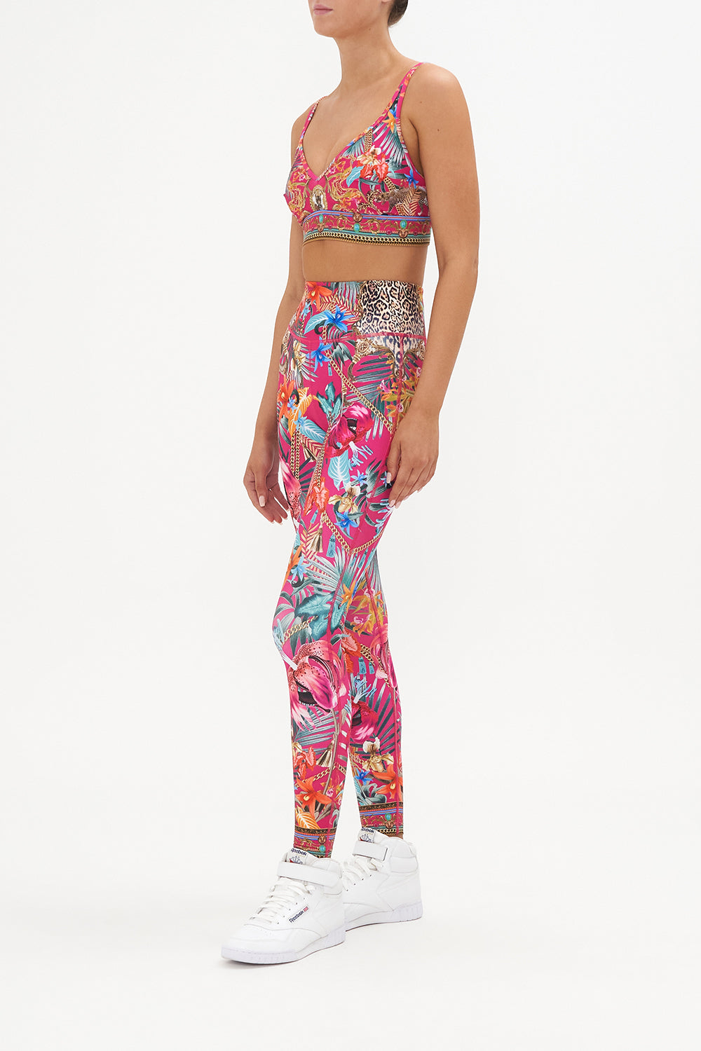 V-NECK ACTIVE CROP GAIAS GIRL