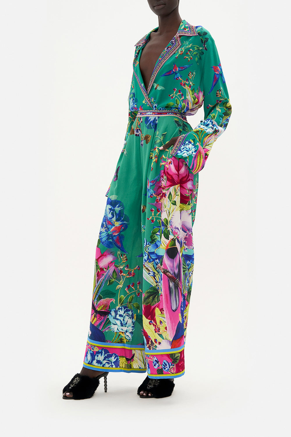 TUCK FRONT PANT RUN FROM PARADISE