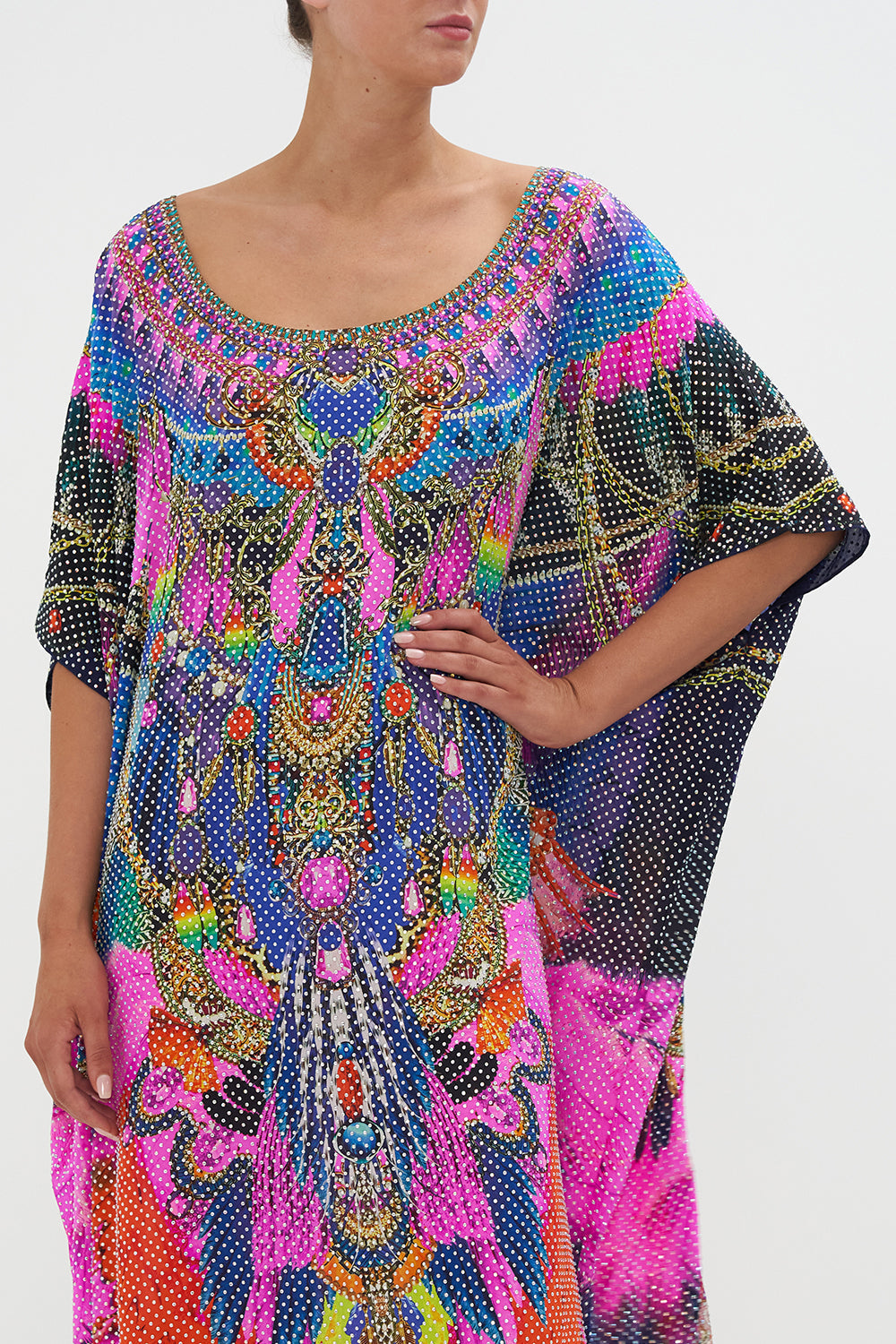 LUXE EMBELLISHED ROUND NECK KAFTAN DANCING WITH DESTINY