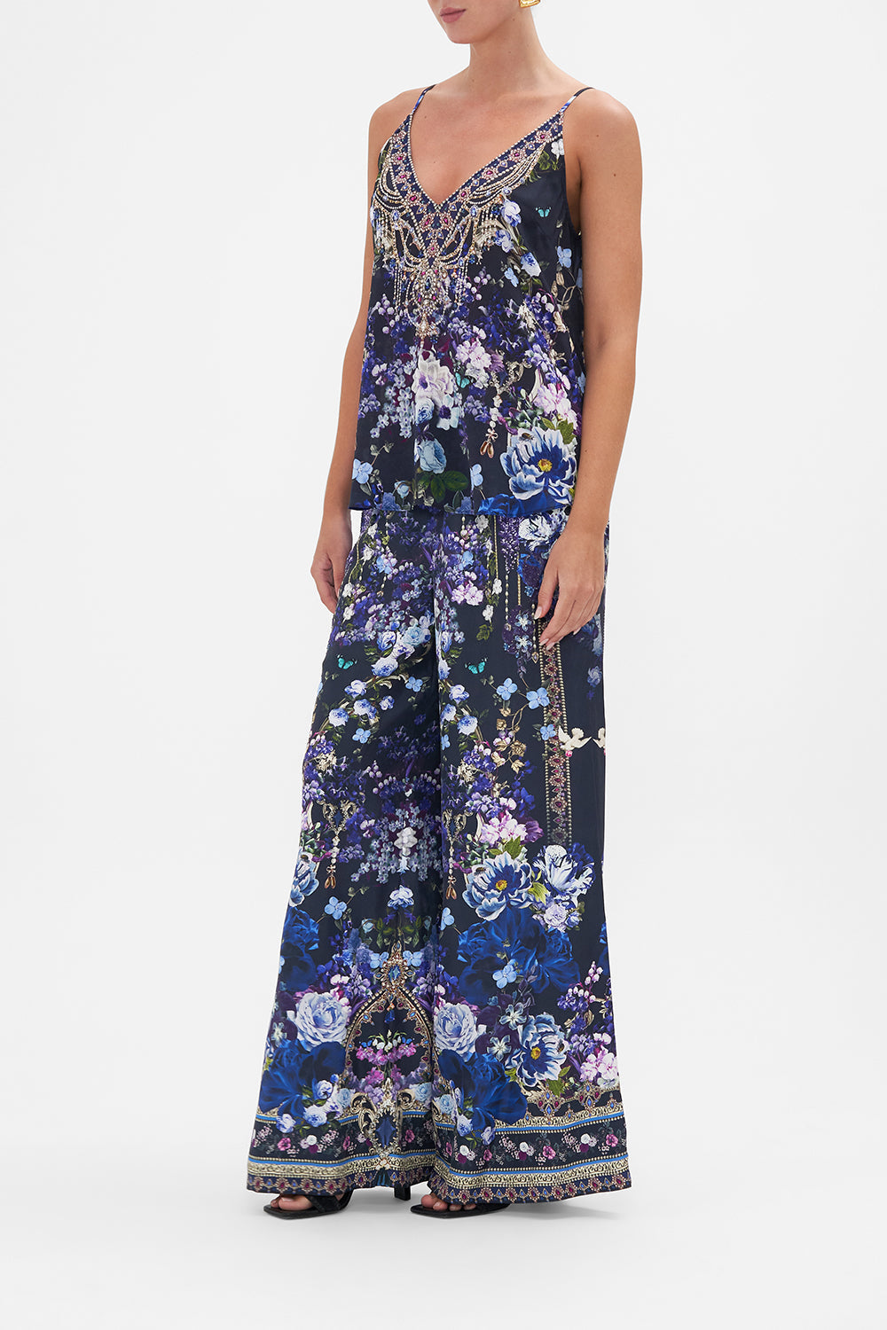 V NECK CAMI OBSIDIAN BLOOM