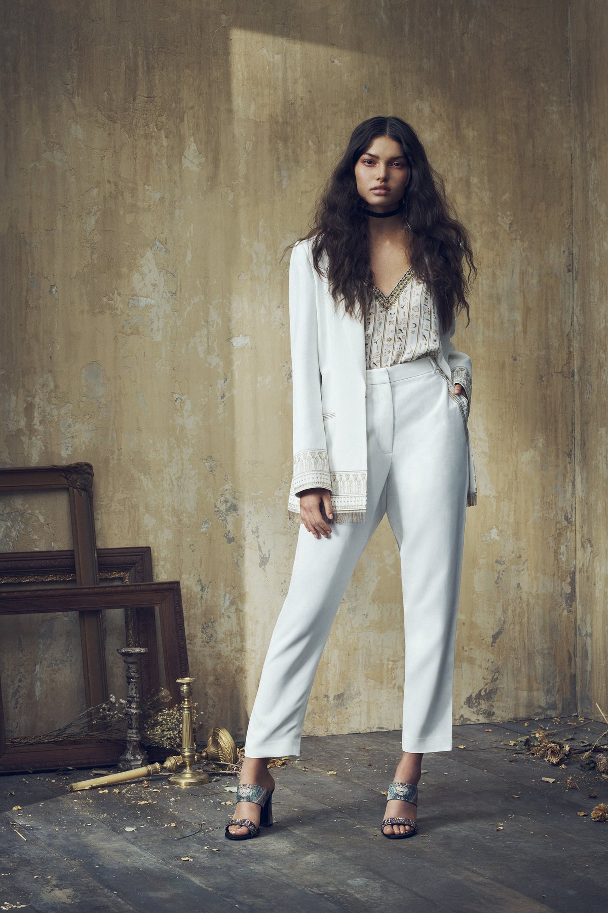 TAILORED MID LENGTH JACKET THE QUEENS CHAMBER