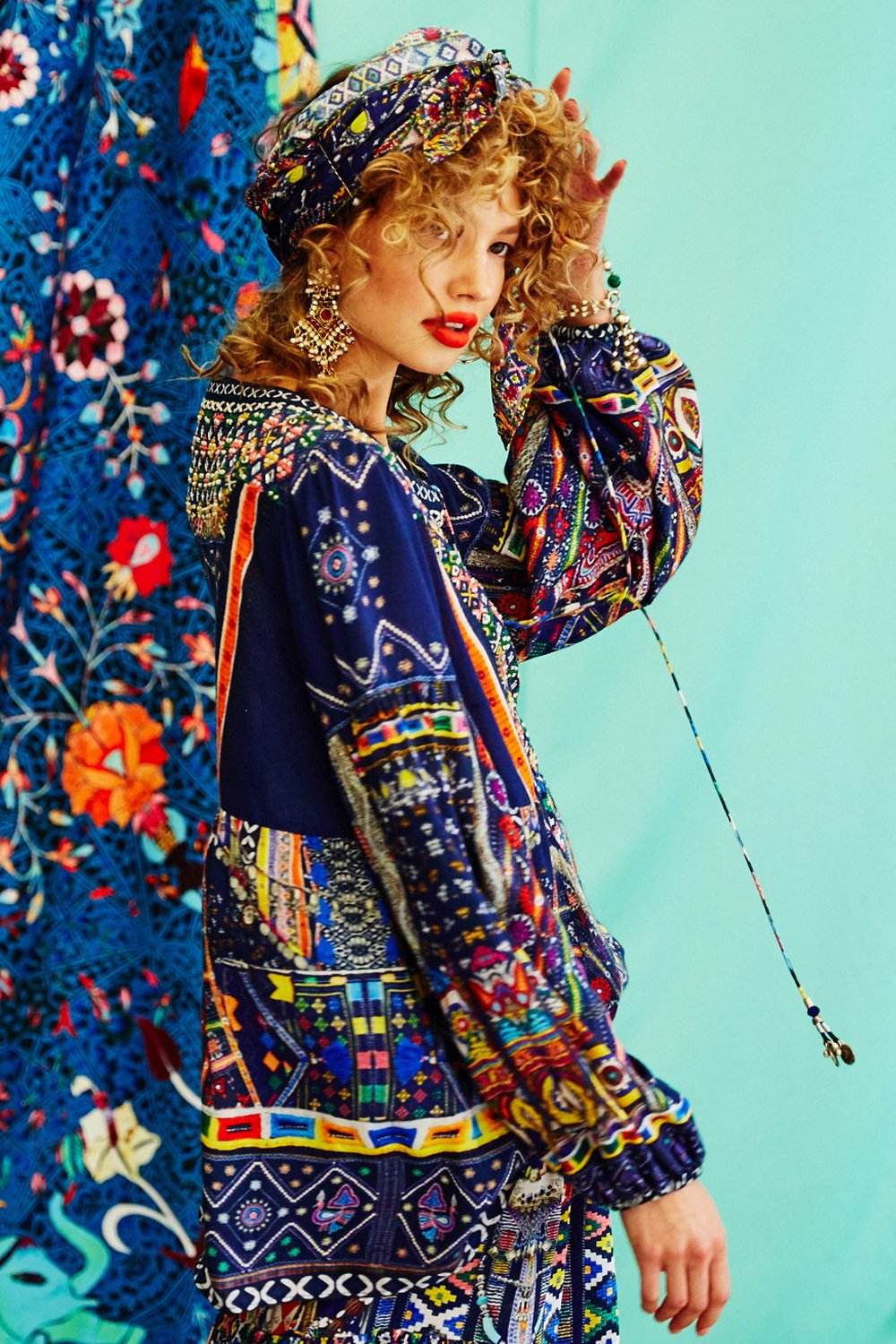 WHERE YOULL FIND ME LONGLINE PEASANT TOP