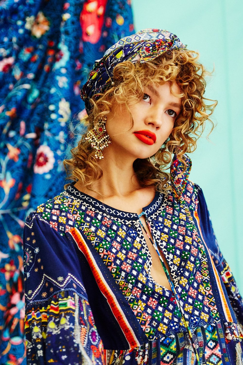 WHERE YOULL FIND ME LONGLINE PEASANT TOP